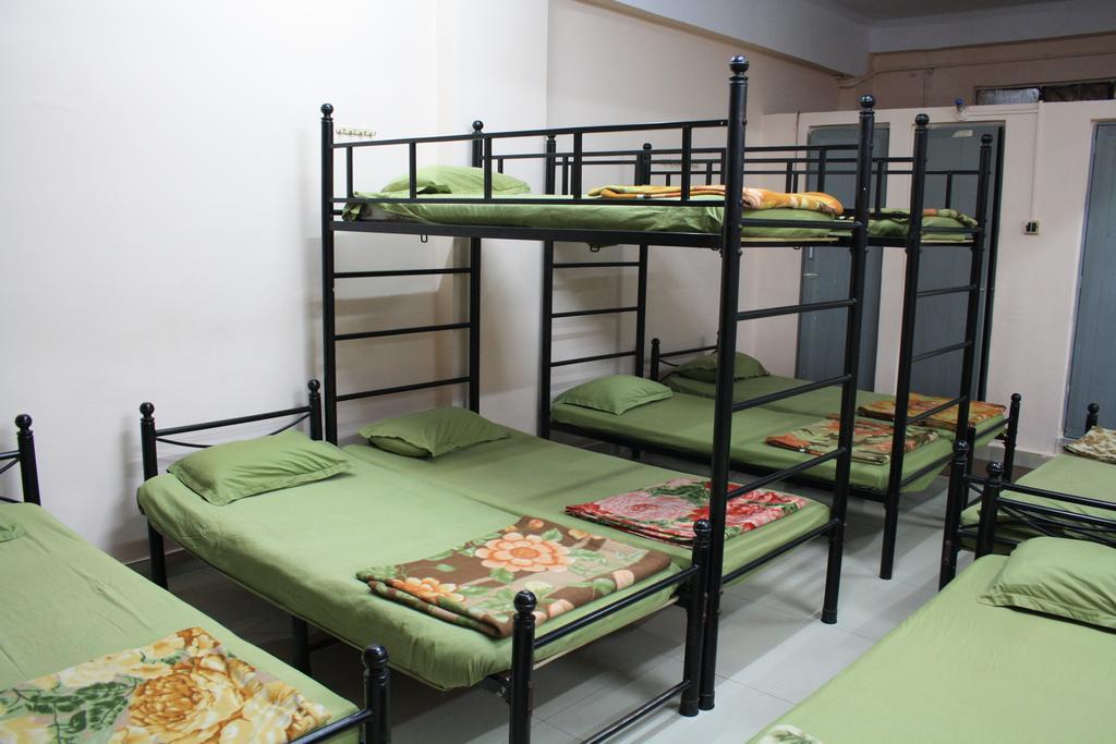 Minerva Residency Hotel Бангалор Стая снимка