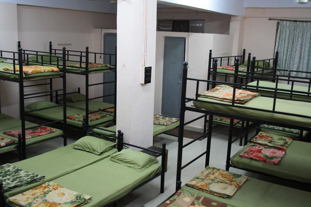 Minerva Residency Hotel Бангалор Стая снимка