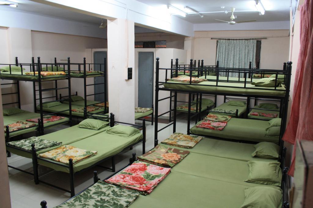 Minerva Residency Hotel Бангалор Стая снимка