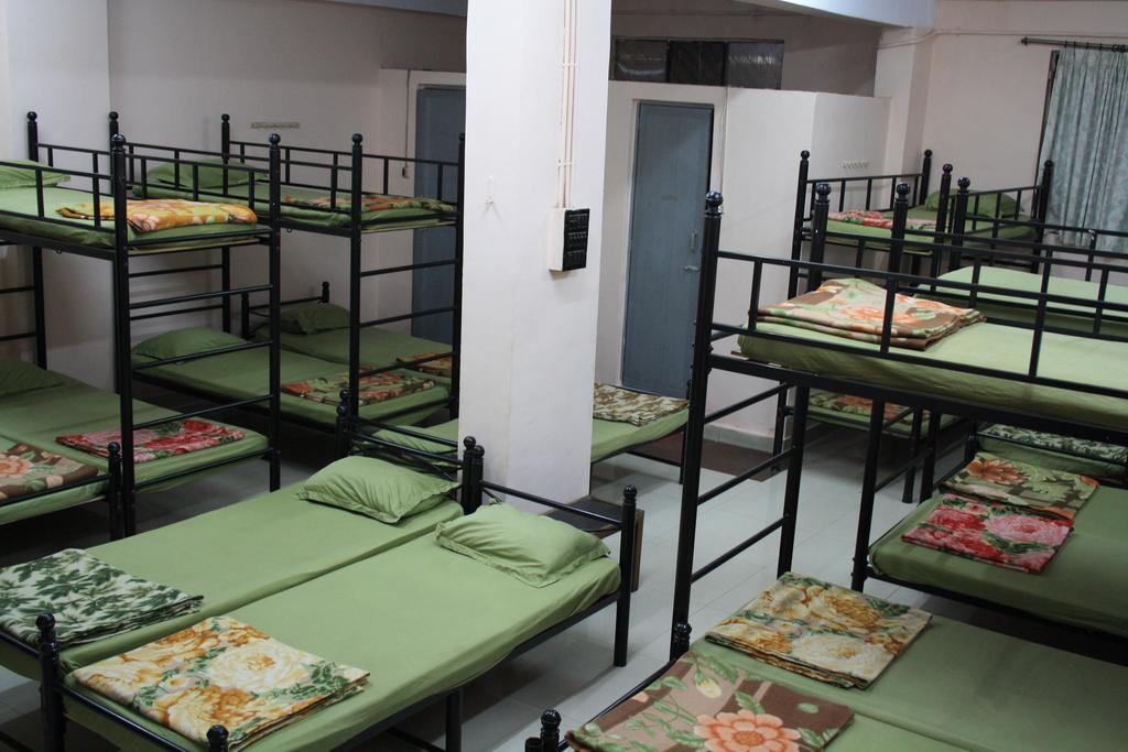 Minerva Residency Hotel Бангалор Стая снимка