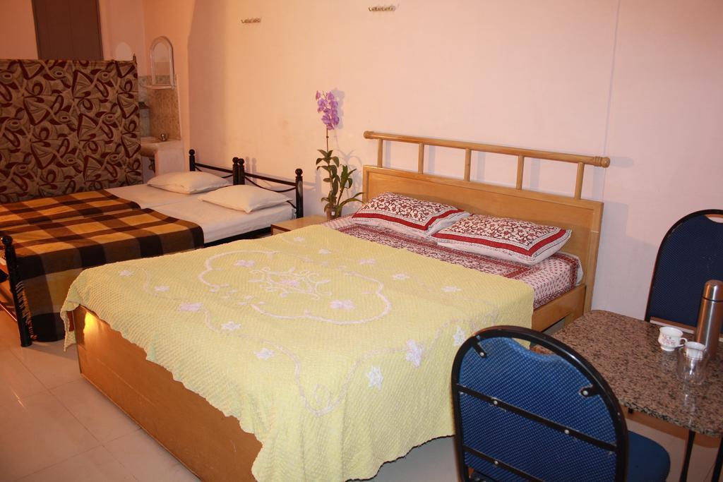 Minerva Residency Hotel Бангалор Екстериор снимка