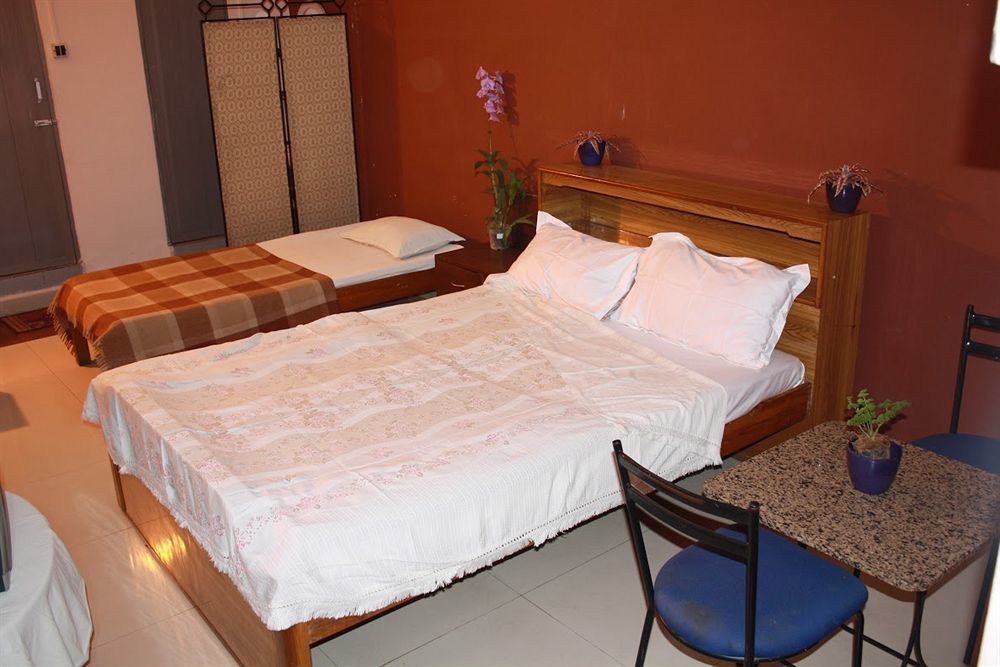 Minerva Residency Hotel Бангалор Екстериор снимка