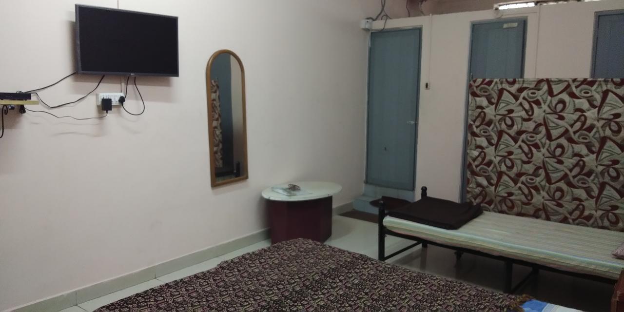 Minerva Residency Hotel Бангалор Екстериор снимка